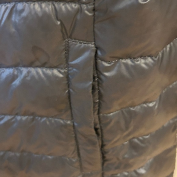 Calvin Klein Women's Charcoal Lightweight Puffer Jacket - Picture 5 of 10